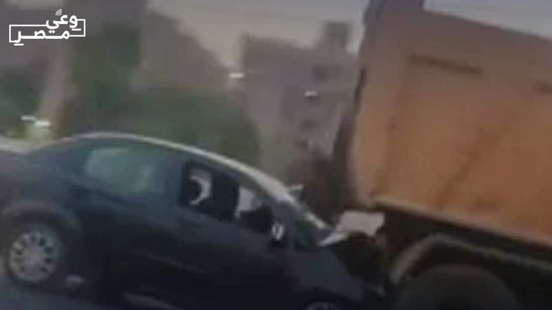 أحدهما طالب طب واآخر بسياسة واقتصاد ... القبض علي المتهمين في واقعة مطاردة فتاتين بطريق الواحات